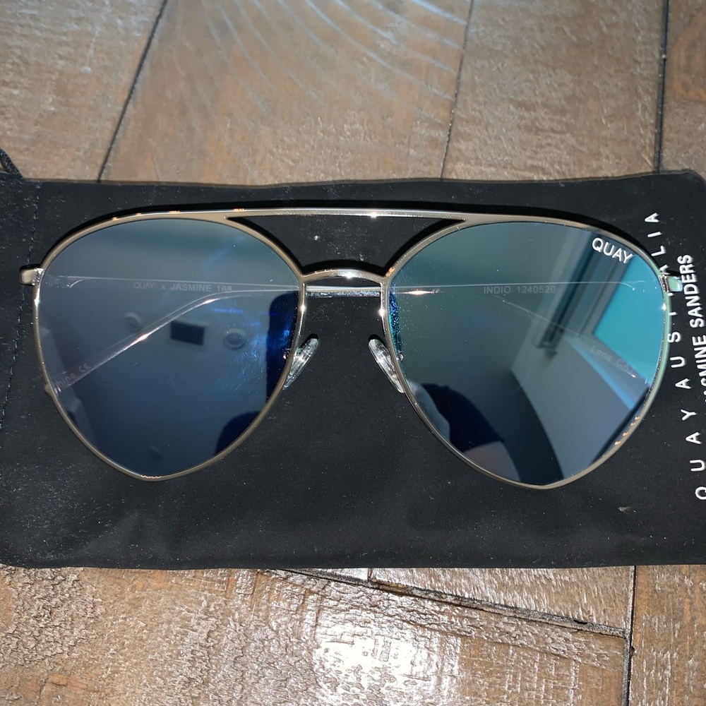 ✨Blue Quay Sunglasses 😎